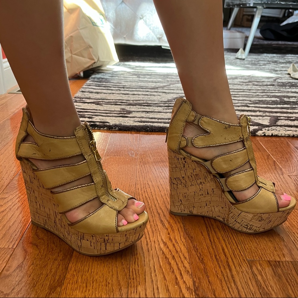 Leather wedges with gold accents